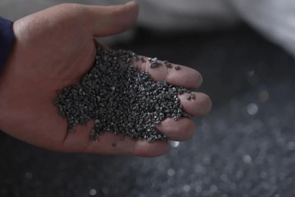 China vs India Abrasives Manufacturing: A Buyer-Focused Comparison